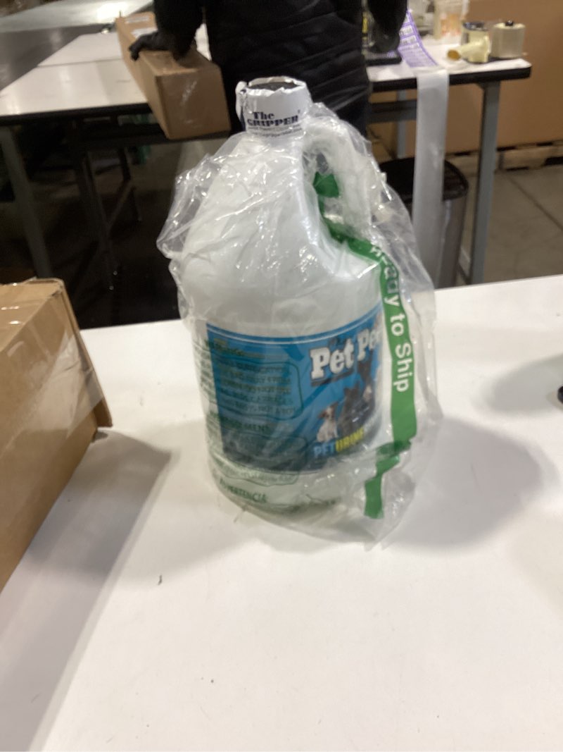 Condition photo showing New/Like New for my pet peed 1 gallon refill pet stain & complete odor eliminator (sprayer not included) 128 fl oz (pack of 1)