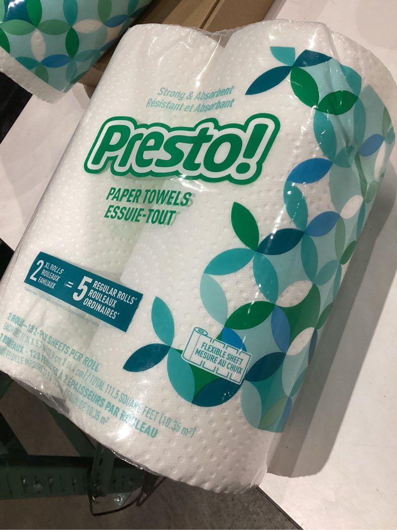 Condition photo showing New/Like New for Amazon Brand - Presto! Kitchen Paper Towels - Flex-a-Size, 128 Sheet Family Roll, 2 Rolls Huge 1 Rolls (Pack of 2)