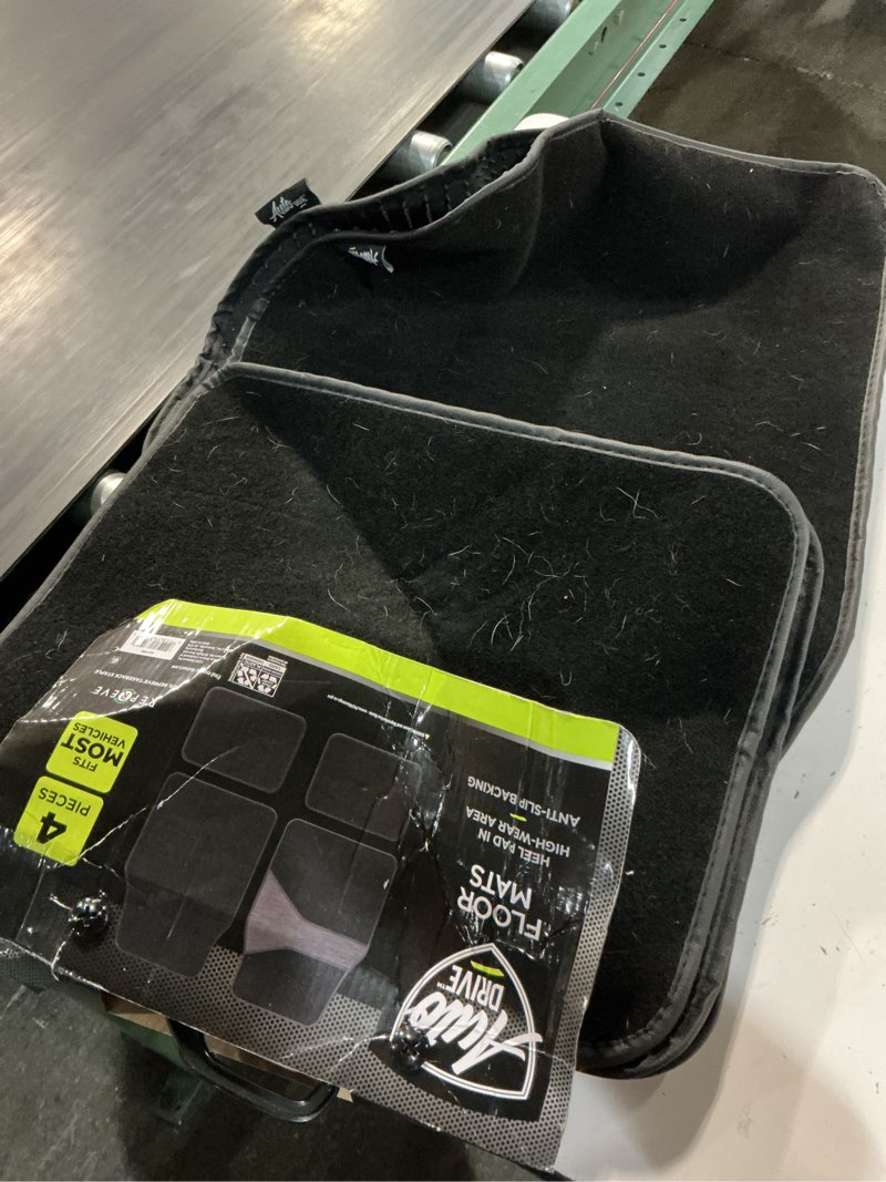 Condition photo showing New/Like New for auto drive 4-piece black repreve carpet floor mats