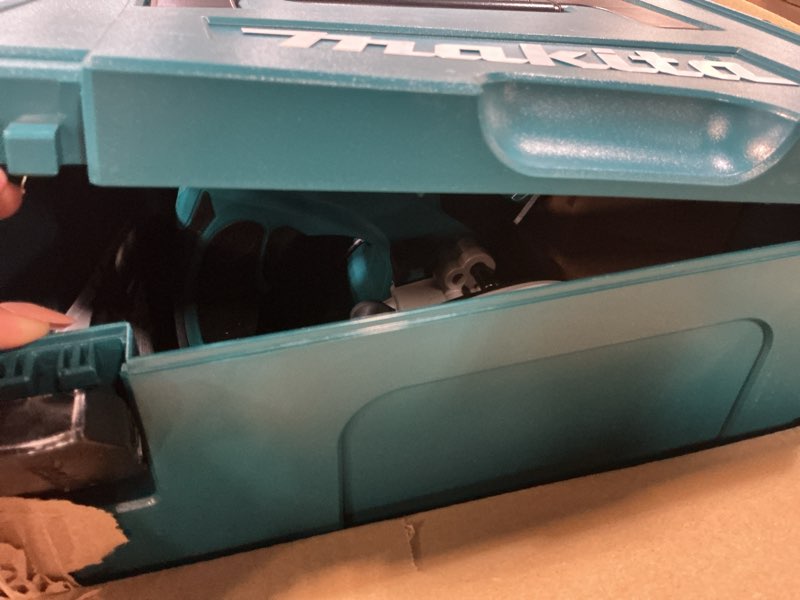 Condition photo showing Good Condition for makita sp6000j1 6-1/2" plunge circular saw kit, with stackable tool case and 55" guide rail, blue saw w/ guide rail