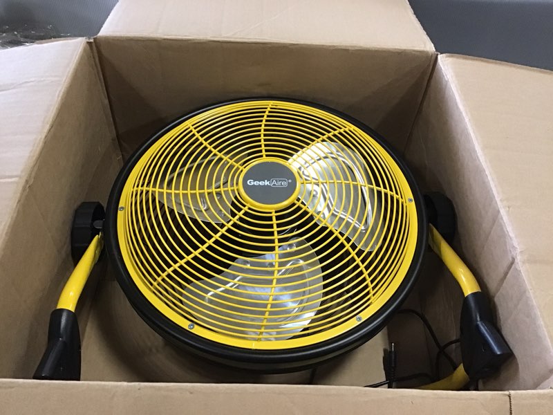https://lotting-media.assets.bidfta.com/lotting_13bb6f04-b602-48c3-a8a7-69dd6502f11f