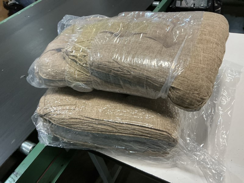 Condition photo showing Good Condition for puredown® chair cushions for dining chairs, tufted memory foam chair pads with non-slip backing, kitchen seat cushions with ties, washable seat pad set of 4, 15.5" x 15.5" x 4", khaki 02 khaki 4 pack