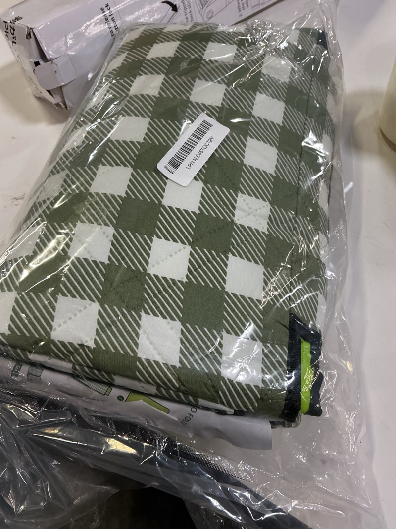 Condition photo showing Good Condition for zaze extra large picnic outdoor blanket, 80''x80'' waterproof foldable blankets gingham picnic mat for beach, camping grass lawn park accessories cute couple gifts ideas wedding registry(green white) green and white