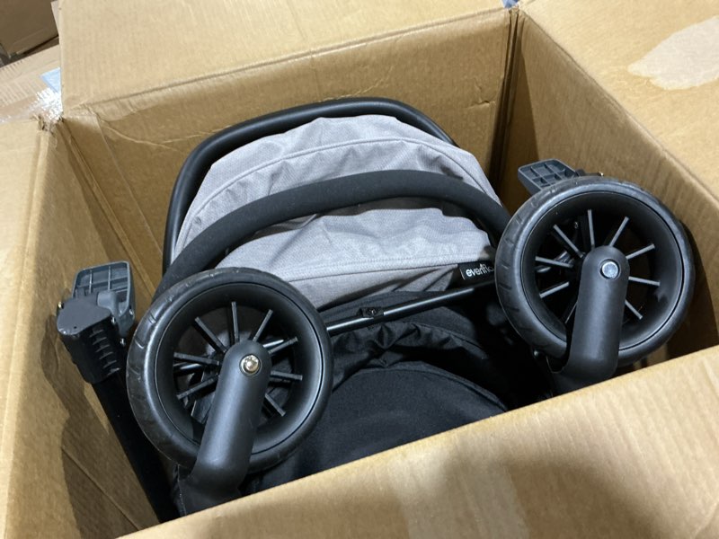 Condition photo showing Good Condition for pivot modular travel system with litemax infant car seat (desert tan)
