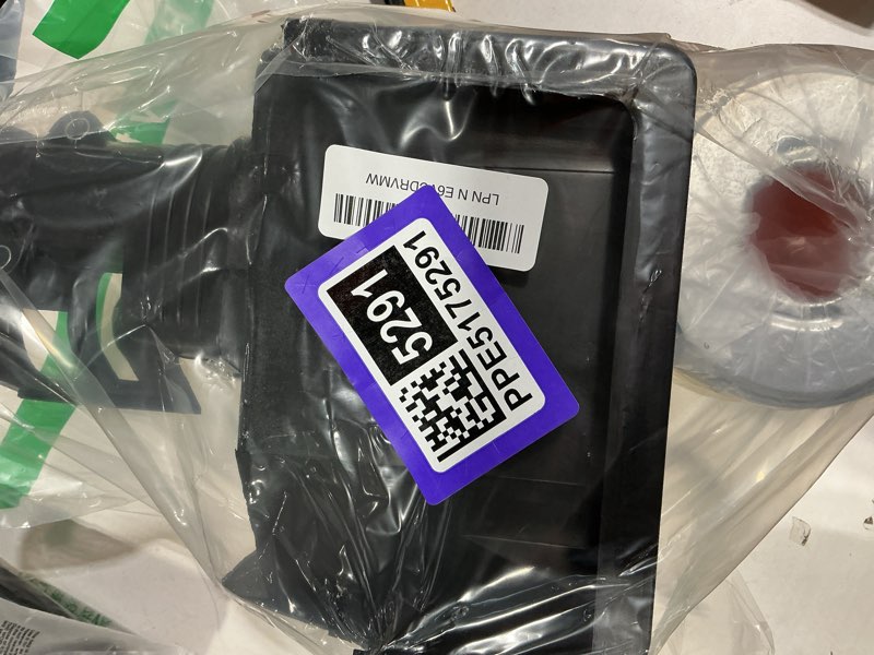 Condition photo showing Good Condition for yamakato gx390 air filter w/housing cover air cleaner box adapter assembly for honda and clone gx270 gx340 270cc 301cc 420cc 389cc 188f 190f 192f gx270/390 air filter w/cover