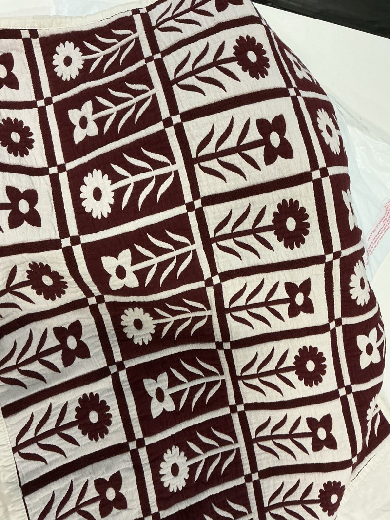 Condition photo showing Good Condition for organic cotton jacquard floral sham set standard burgundy