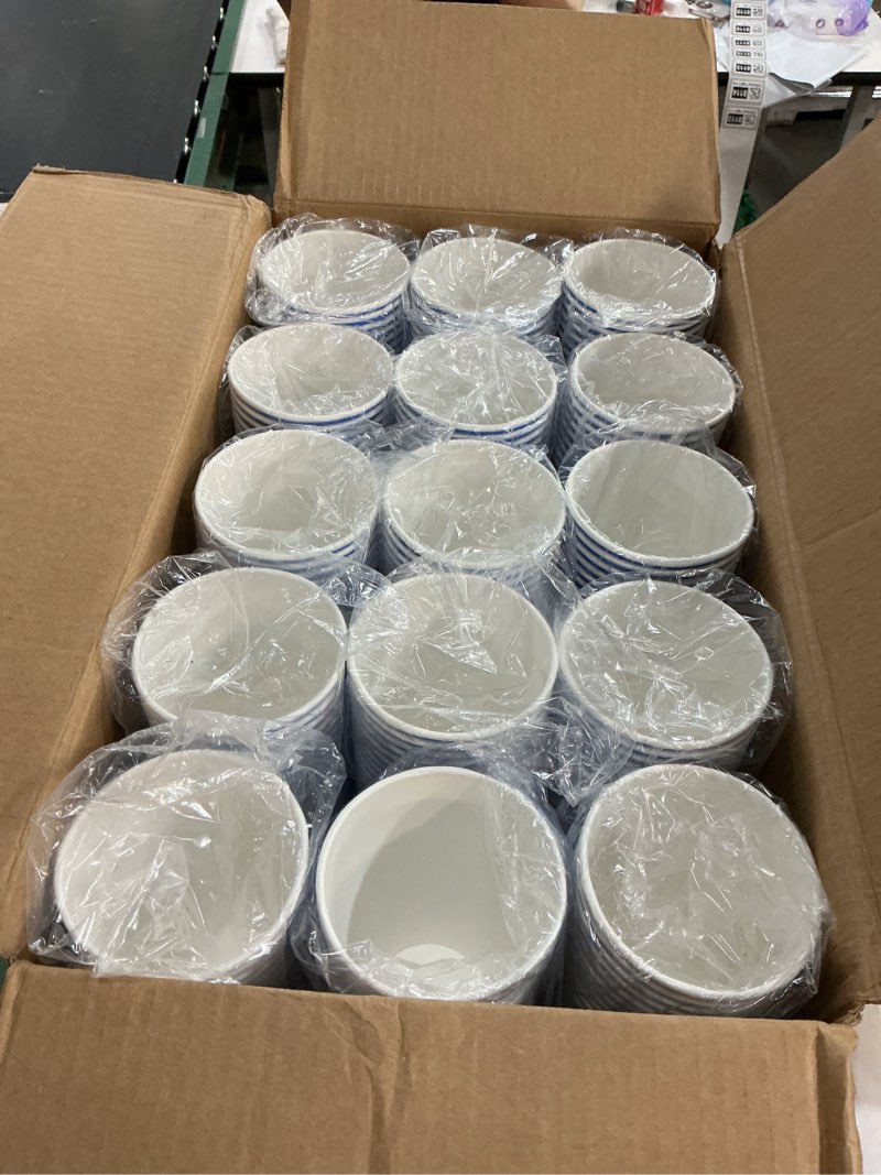 Condition photo showing New/Like New for disposable cups brand walmar 30 oz blue box of 750