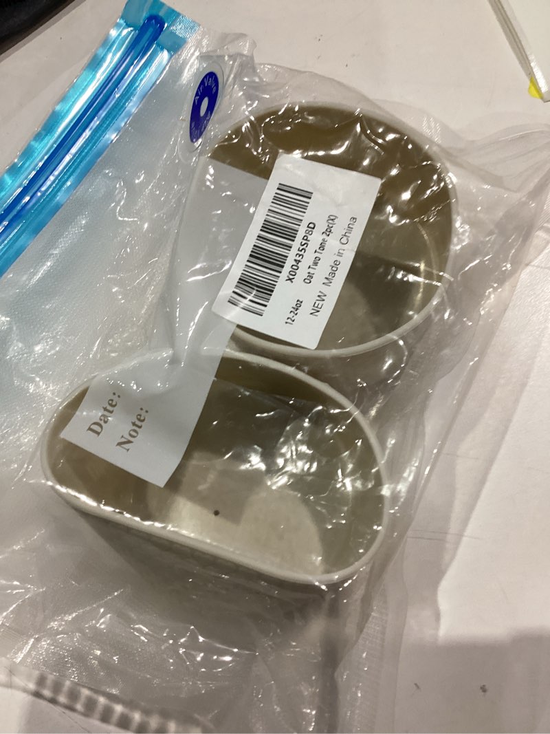 Condition photo showing Good Condition for WUQID Heart Shaped Texture Silicone Boot Compatible with Stanle Quencher H2.0 & IceFlow Flip 20oz 30oz 40oz and Hydro Sport Flask 12-24oz, Anti-Slip Bottle Bottom Sleeve Cover ?Fits Hydro 12-24oz / Stanle 20-40oz Tumbler 2Oat Two Tone 2