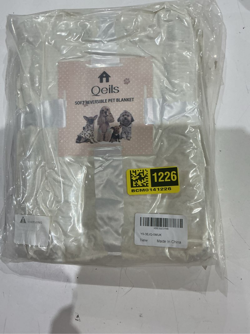 Condition photo showing Good Condition for qeils dog blankets for small dogs - waterproof pet blanket washable - sherpa fleece puppy blanket, soft plush reversible dog blanket for bed couch car sofa, 30"x40", grey paw print grey paw cut 30''x40''