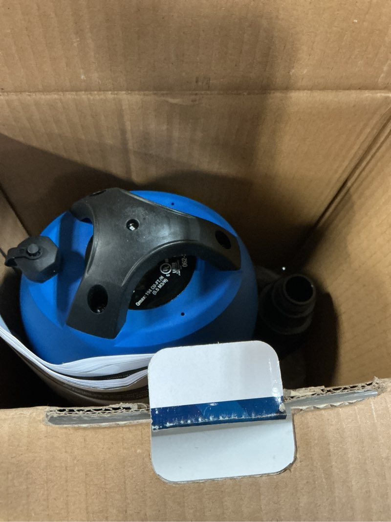 Condition photo showing As Is for submersible • immergée utility pump pompe utilitaire 18 v 1452 