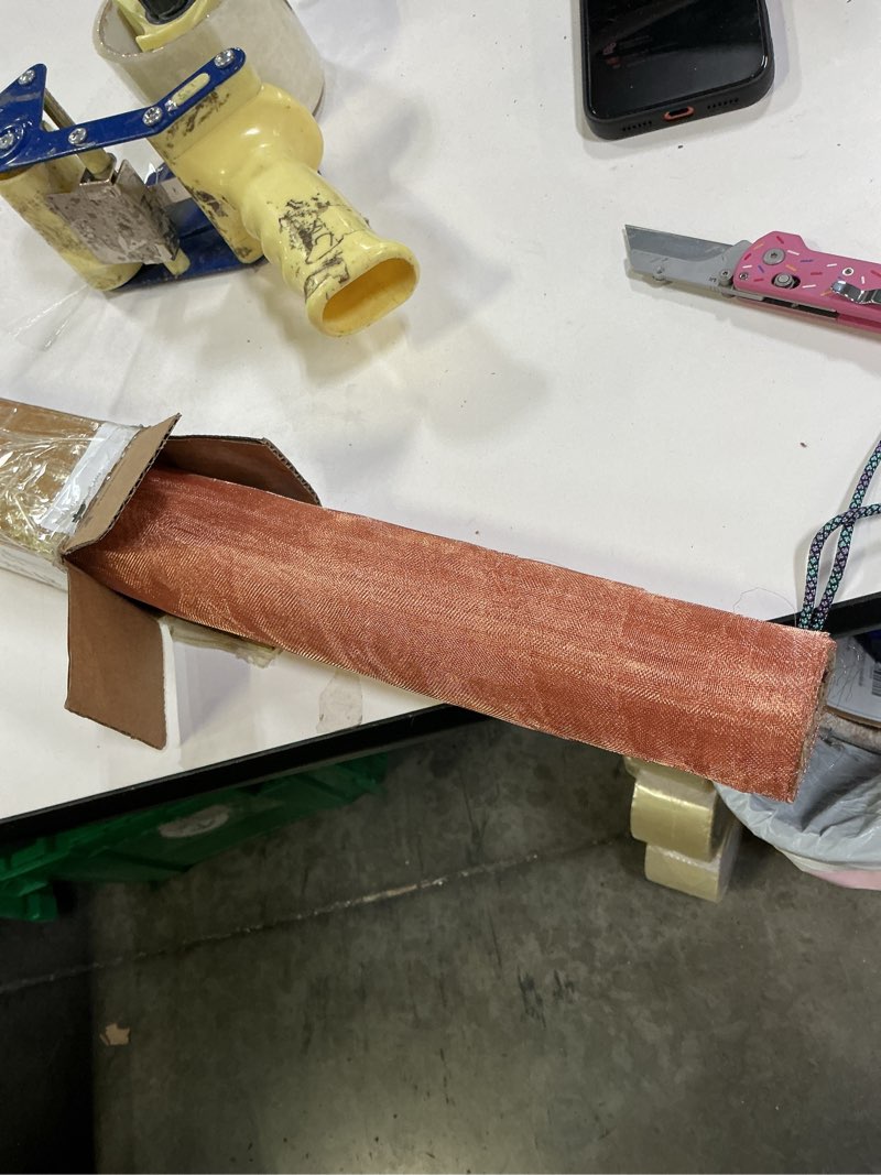 Condition photo showing Good Condition for Therwen 36 Inch x 10 ft Copper Mesh Screen 99.9% Pure Copper 40 Mesh Roll Wire Fabric for Grounding Dense Filter Screen Woven Crafts Window Protection