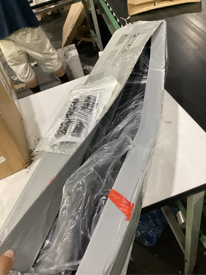 Condition photo showing Good Condition for full size box spring