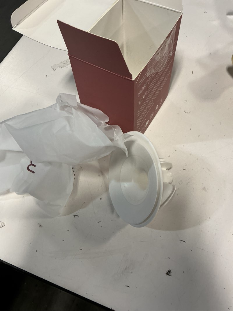 Condition photo showing Good Condition for Momcozy Original Replacement Accessories for Upgraded Mobile Flow | Upgraded M9,Original Upgraded M9 Breastfeeding Parts,24mm Flange,1 Pack 24mm Fl White