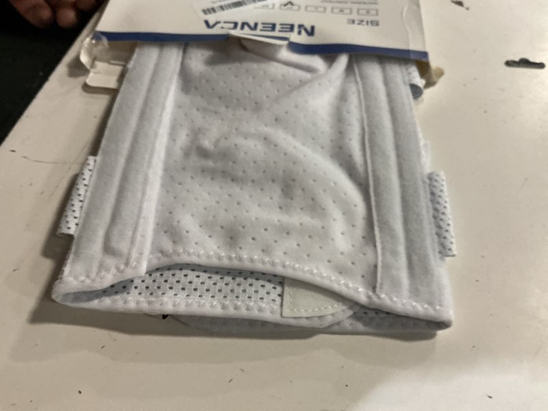 Condition photo showing Good Condition for neenca knee brace for knee pain, compression knee support with air mesh fabric, adjustable knee wrap with side stabilizers, ultra-soft bandage for sports, running, meniscus tear, acl, arthritis relief x-large white