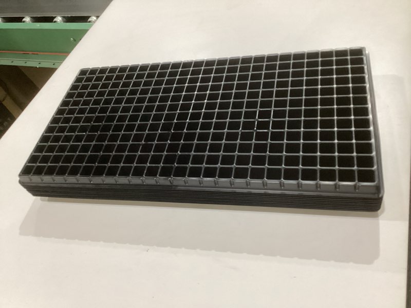 Condition photo showing Good Condition for 10pcs 128 cell seed starter trays, thick durable nursery 128 cell plug tray seedling flat plastic shallow tray for td538 1020 trays (21.26", 11.02", deep 1.89"), ggbq128 black-128c 128c-l-10p