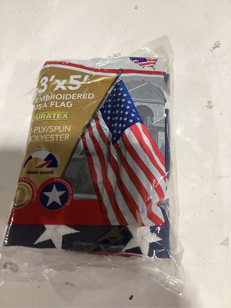 valley forge flag 5.23-ft w x 2.92-ft h polyester american embroidered flag