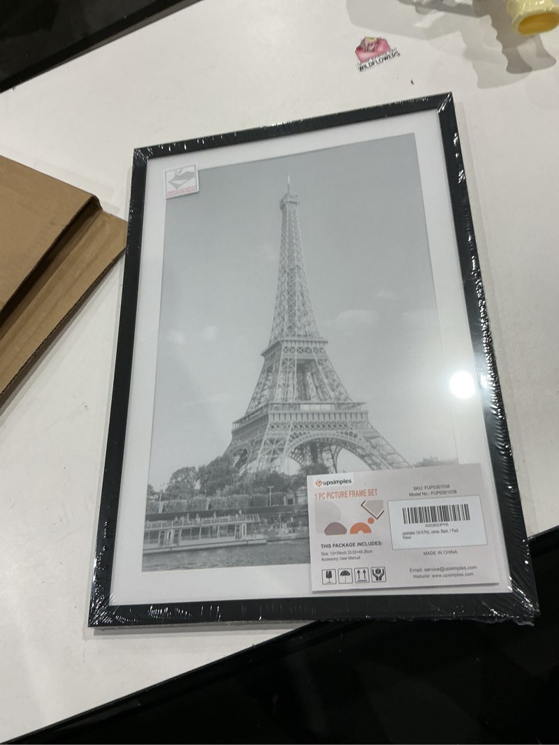 Condition photo showing Good Condition for upsimples 13x19 picture frame, display pictures 11x17 with mat or 13 x 19 without, wall hanging poster frames, black, 1 pack black 13x19
