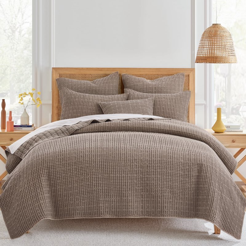 Levtex Home - Mills Waffle - Full/Queen Quilt Set - Cocoa Cotton Waffle - Quilt Size (88 x 92in.), Sham Size (26 x 20in.)