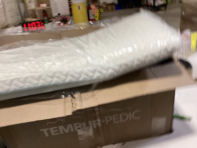Condition photo showing Good Condition for Tempur-Pedic TEMPUR-Cloud® + Cooling Pillow, King - 2-Pack