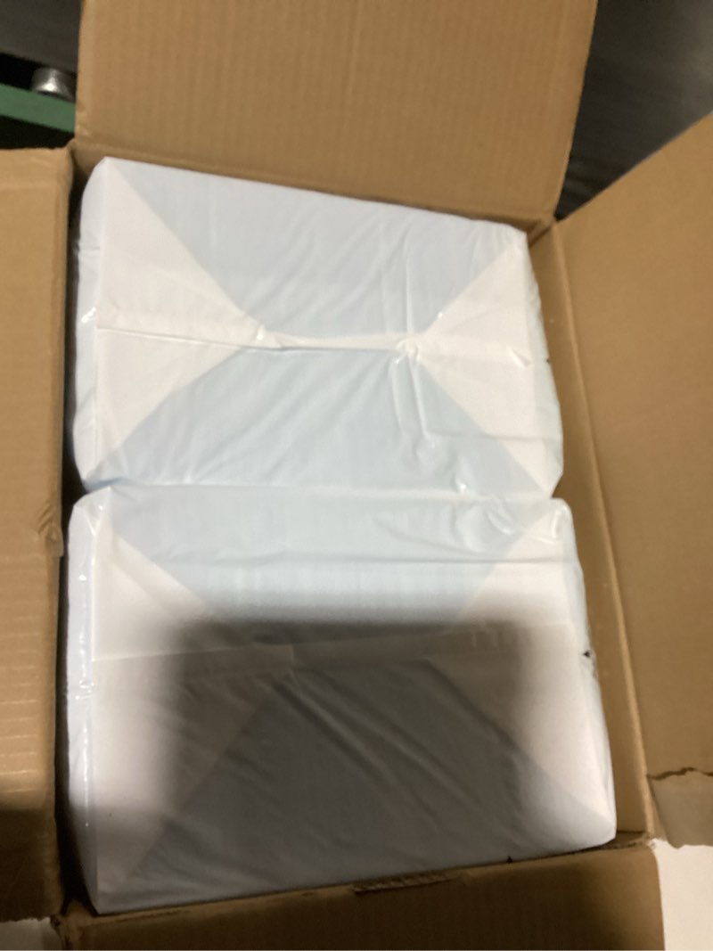 Condition photo showing New/Like New for Best Pet Supplies XL (36 x 28 Inches) Puppy Pads 100 Count - Super Absorbent Dog Training Pads, Quick-Dry, Odor Control, Disposable Pee Pads, Leak-Proof Wee Wee Pads for Indoor Dogs – Baby Blue Blue 100 Count X-Large (36 x 28 Inches)