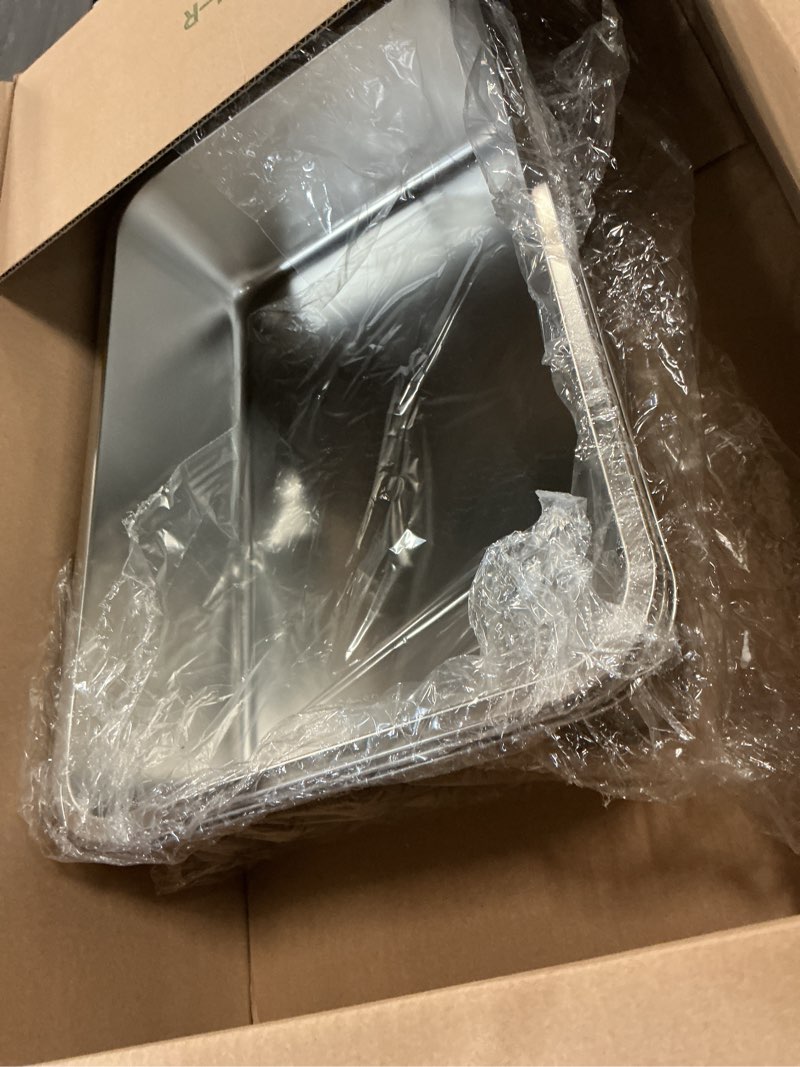 Condition photo showing Good Condition for gerrii 3 packs extra large stainless steel litter box for cat with high sides, non stick smooth surface, easy to clean for cat bunny(23.6 x 15.7 x 5.9'')