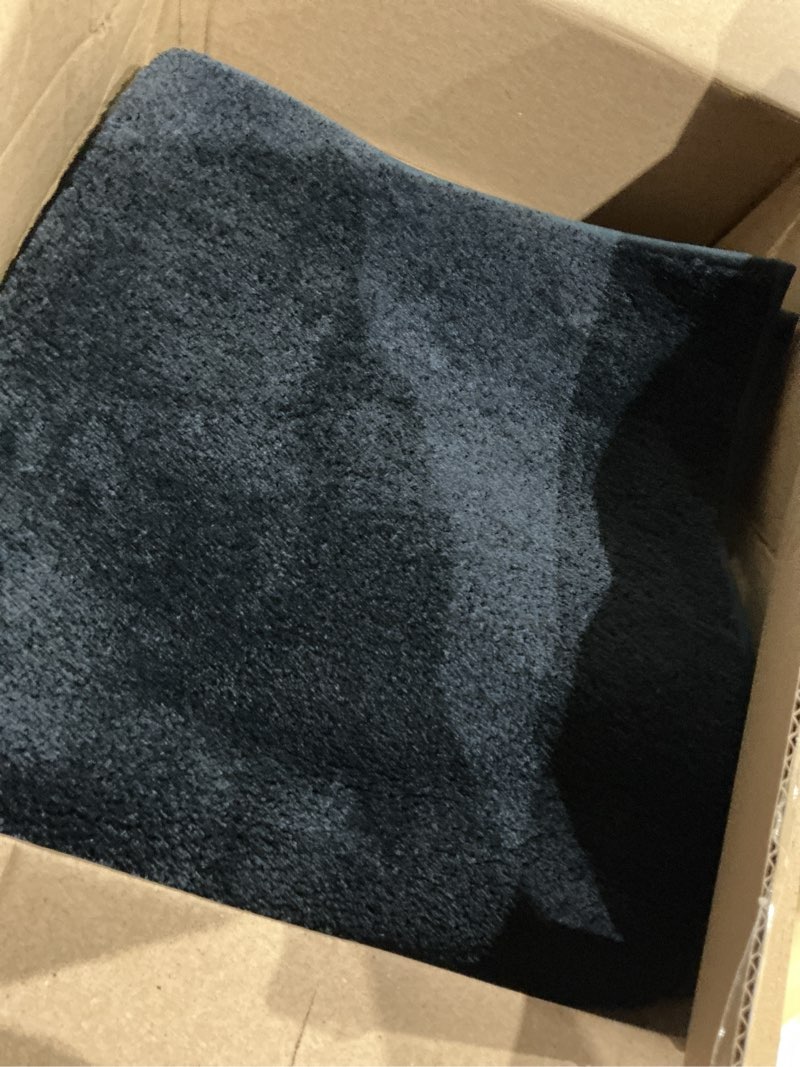 Condition photo showing Good Condition for madison park signatur blue polyester bath rug