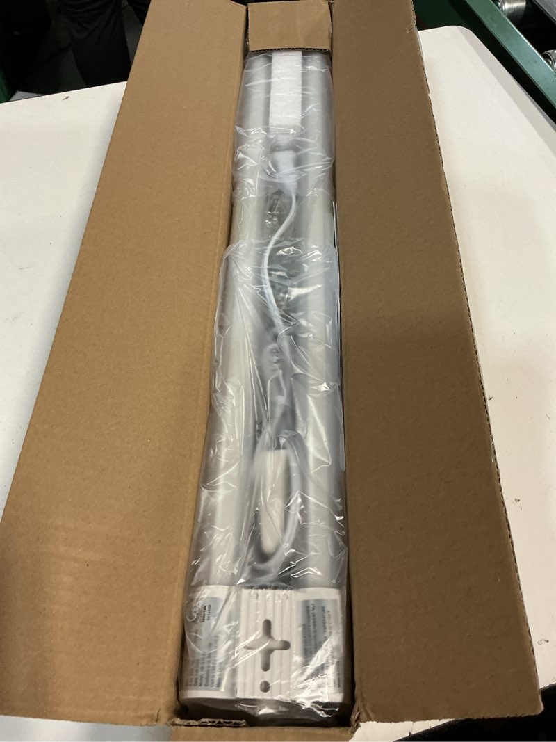 Condition photo showing Good Condition for hykolity 4 pack linkable led shop light for garage, 2ft 22w utility light fixture, 2500lm, 5000k daylight led workbench lighting with power cord, hanging or flush mount, white - etl 22w-white-2ft