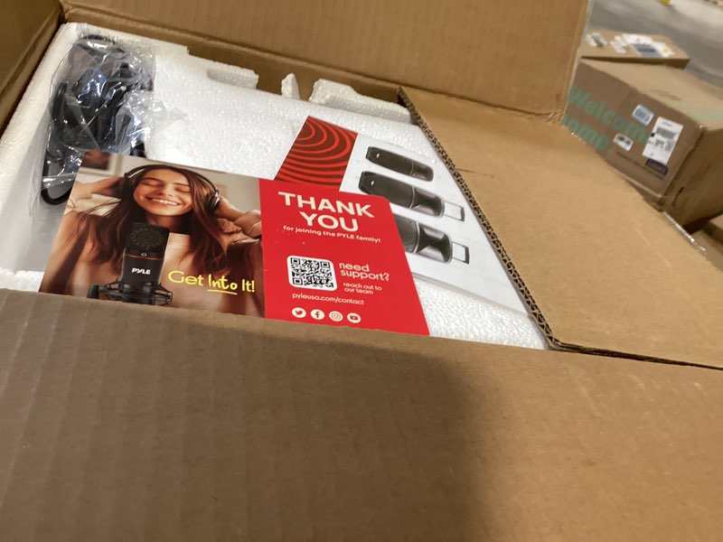 Condition photo showing New/Like New for pyle psbt105a - 1000w portable bluetooth pa speaker, 10'' subwoofer, uhf wireless mic, mp3/usb/sd, rechargeable battery, led battery indicator lights, black