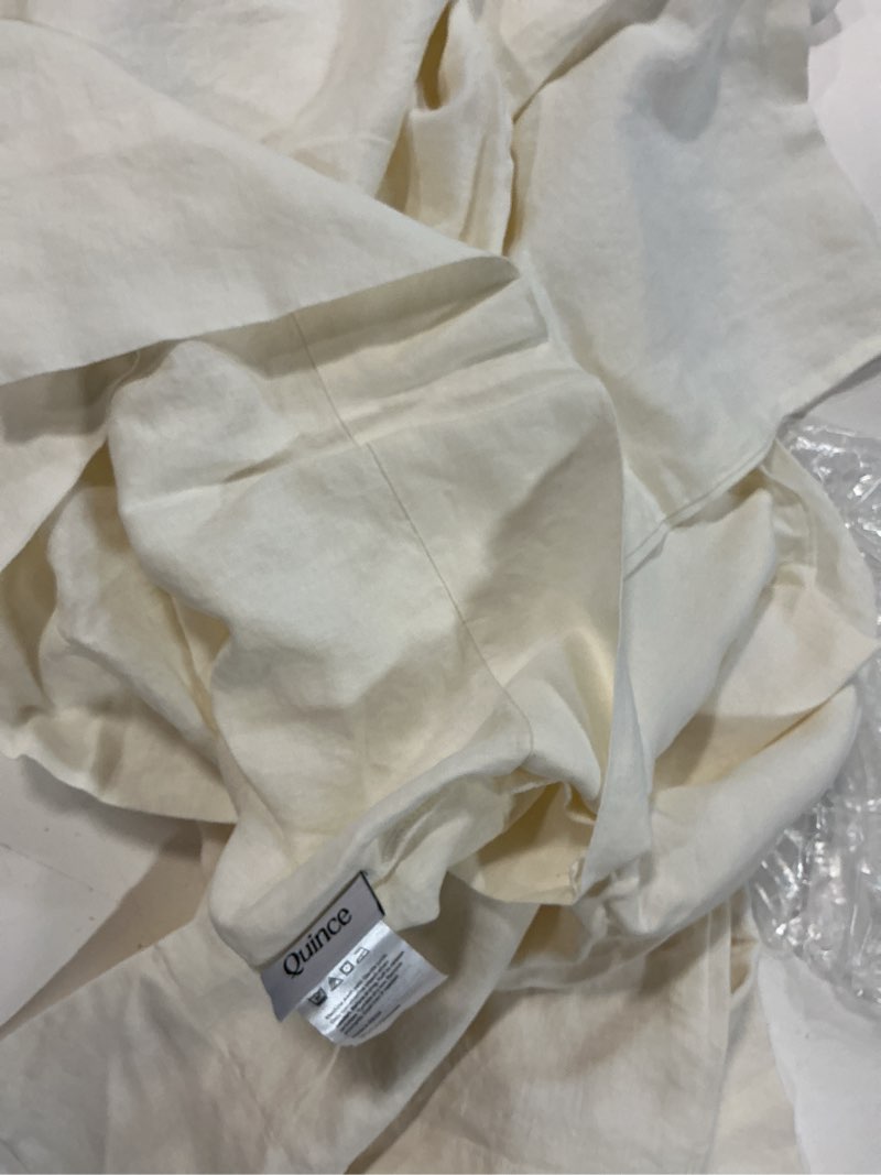 Condition photo showing Good Condition for european linen fitted sheet set, queen, ivory