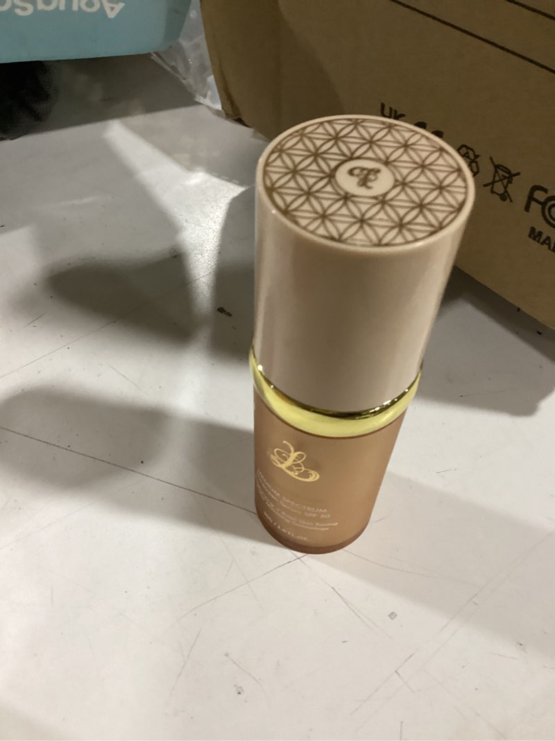 Condition photo showing Good Condition for Foundation 4 in 1 - Color Changing Foundation, Medium Spectrum with SPF 50, Hypoallergenic Hydrating Liquid Concealer, Long-lasting & Waterproof Natural Finish - 1.06 fl oz 1-Pc Neutral 1 Fl Oz (Pack of 1)