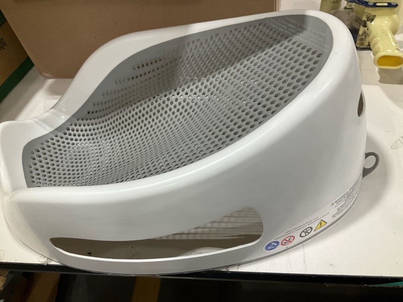 Condition photo showing New/Like New for Angelcare Baby Bath Support (Gray) | Ideal for Babies Less Than 6 Months Old Bath Support Grey