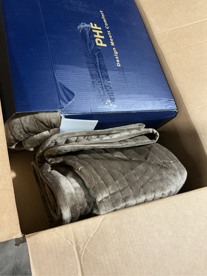 Condition photo showing As Is for PHF Luxury Velvet Quilt Set King Size – 3PCS Ultra Soft Quilted Comforter Alternative with Striped Channel, Cozy Quilted Bedspread, 1 Coverlet with 2 Matching Shams, 108" x 92", Cub King(108"x92") Cub