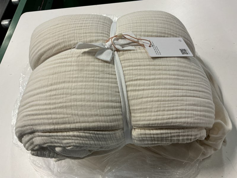 Condition photo showing Good Condition for organic cotton gauze duvet cover set, full/queen, undyed