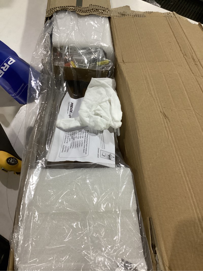 Condition photo showing Good Condition for presde 32 inch led vanity light brushed gold bathroom light fixtures over mirror modern bath wall lighting bar dimmable gold-dimmable 32inch