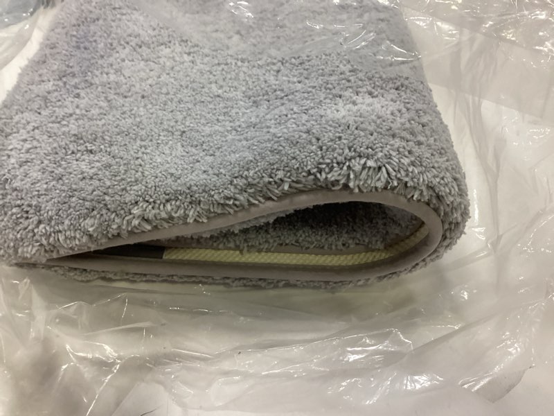 Condition photo showing Good Condition for Madison Park Marshmallow Bathroom Rug Non Slip, Luxrurious Plush Bath Mat, Absorbent, Quick Dry, Spa Design Bath Room Décor, 24x72, Silver 2' x 6' (Rectangular) Silver