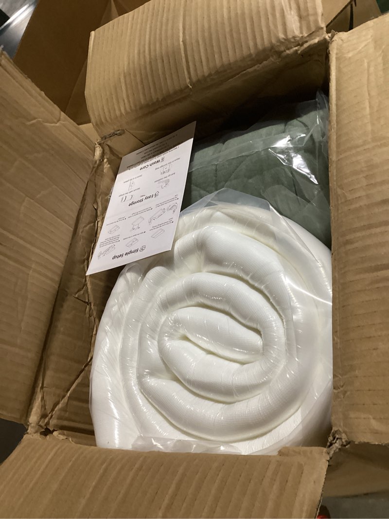 Condition photo showing New/Like New for zonli japanese floor mattress futon mattress twin size, 4" thicken roll up tatami mat 100% cotton washable cover, portable & foldable floor bed mattress for sleeping, dormitory, adult kids, green green twin (75"l x 39"w x 4"th)