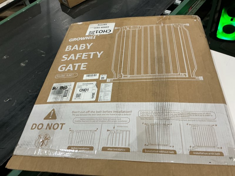 Condition photo showing Good Condition for mom's choice-grownsy baby gate for stairs, 29.5"-48.4" pressure mounted baby gate for top of stair&doorway with v-shaped rods, anti-trip pedal, extra wide stairs dog gate easy install w/red reminder white 29"-48"*30"