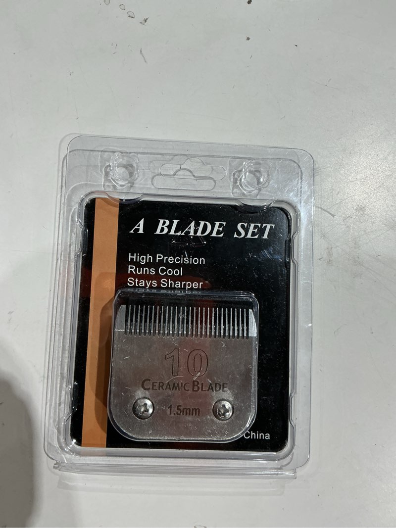 Condition photo showing Good Condition for detachable pet dog grooming clipper ceramic blade,compatible with andis size 10 cut length 1/16"(1.5mm),compatible with oster a5,wahl km10 series clippers silver 10# 1.5mm
