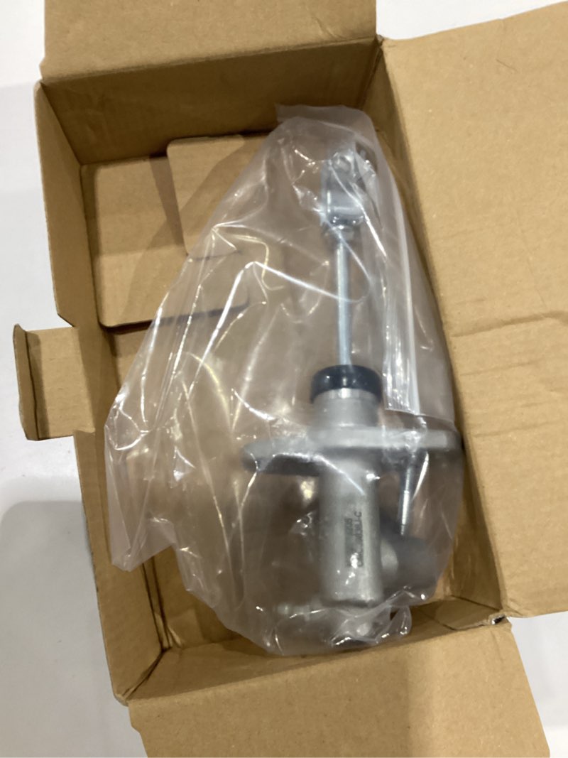 Condition photo showing New/Like New for a-premium clutch master cylinder without reservoir compatible with honda accord 1990-1997, prelude 1992-2001 & acura cl 1997-1999, replace# 46920sm4a03