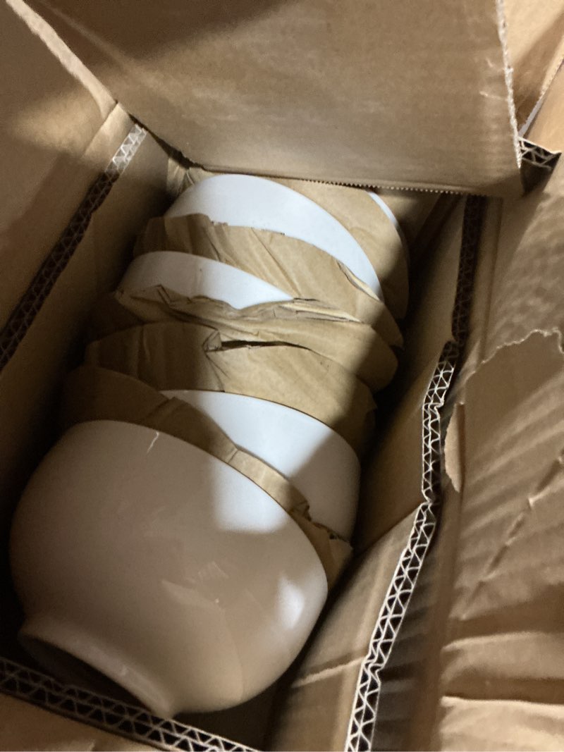 Condition photo showing Good Condition for 18-Piece Porcelain Chip and Scratch Resistant Round Dinnerware Set, Plates, Dishes, Bowls, Service for 6 (White)