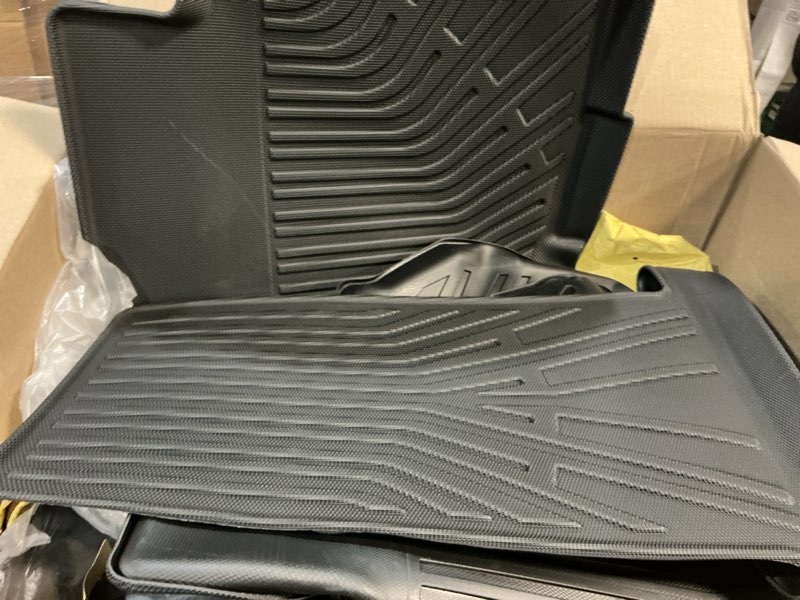 Condition photo showing Good Condition for cartist floor mats for chevy traverse/gmc acadia 2024-2026 (only for 7 seats) & buick enclave 2025-2026, all weather cargo liner for traverse accessories, heavy duty car mats, car accessories 3)chevy traverse/acadia/enclave?24-26?full set
