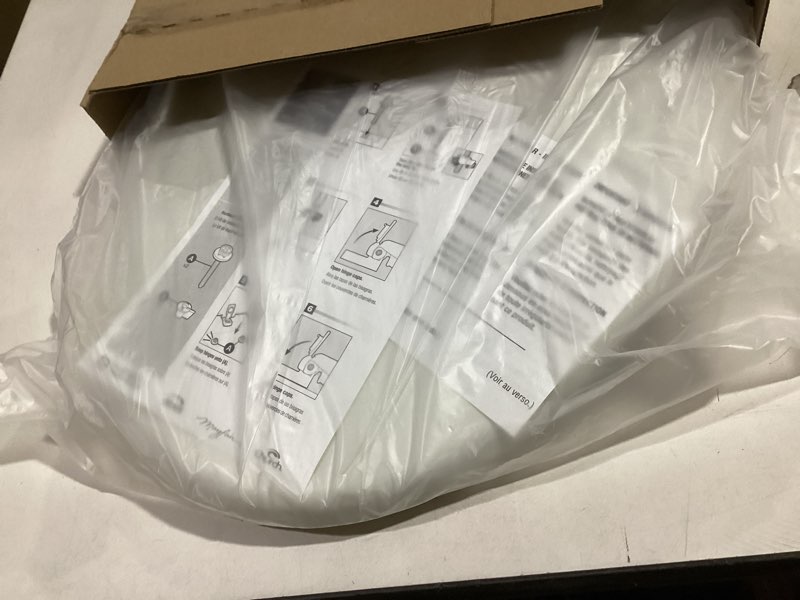 Condition photo showing Good Condition for Bemis 7300SLEC Slow Close Toilet Seat, Easy Clean Hinges and Durable Plastic Seat, Made in USA, Elongated, White Closed Front with Cover