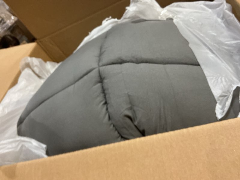 Condition photo showing Good Condition for Bedsure Twin Mattress Topper - Pillow Top Mattress Pad Cover with Deep Pocket Fits up to 21 Inches, Plush Soft Bed Topper for Back Pain Relief, Overfilled with Down Alternative Filling, Grey Gray Twin