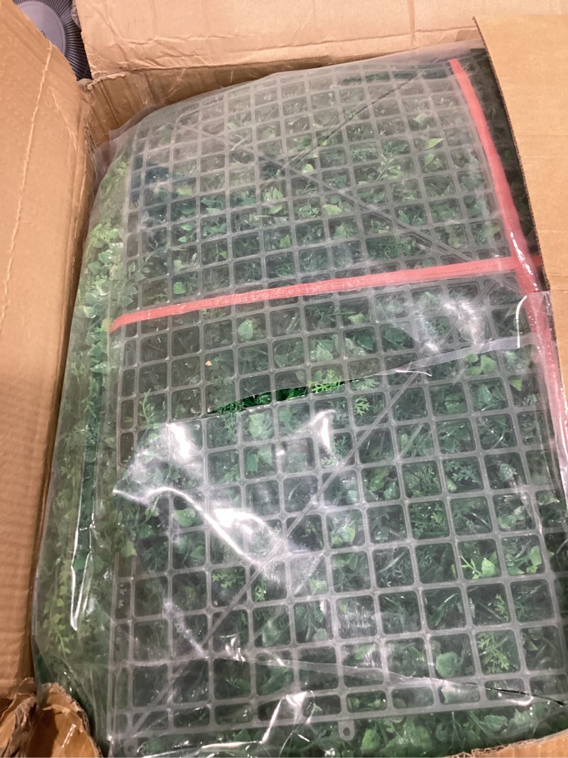 Condition photo showing New/Like New for Houseables Artificial Leaves Panels, Backyard Grass Privacy Fence, Fern, 20â€_x009d_ x 20â€_x009d_, 12 Pack, Green, Plastic, Outdoor Greenery Screen, Faux Plant Wall Backdrop, Garden Tile Decor, Fake Hedges