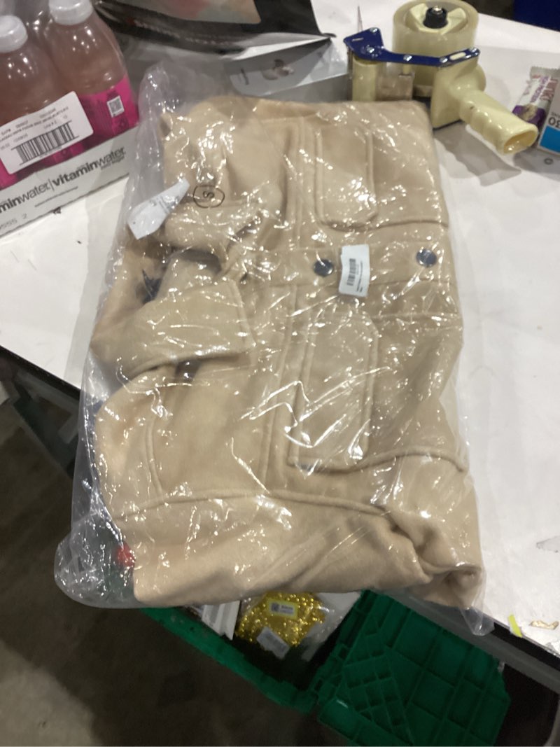 Condition photo showing New/Like New for Forever 21 womens Plus Size Faux Suede Shacket Small Tan