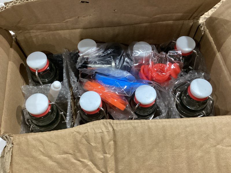 Condition photo showing Good Condition for 8-Pack 8.5oz Flip Top Glass Bottles, Swing Top Beer Brewing Bottle for Fermentation, Kombucha, Kefir, Vanilla Extract, Coquito, Juice, Soda, Tea - Airtight Stopper Cap Lid, Bonus 2 Bottle Pourers