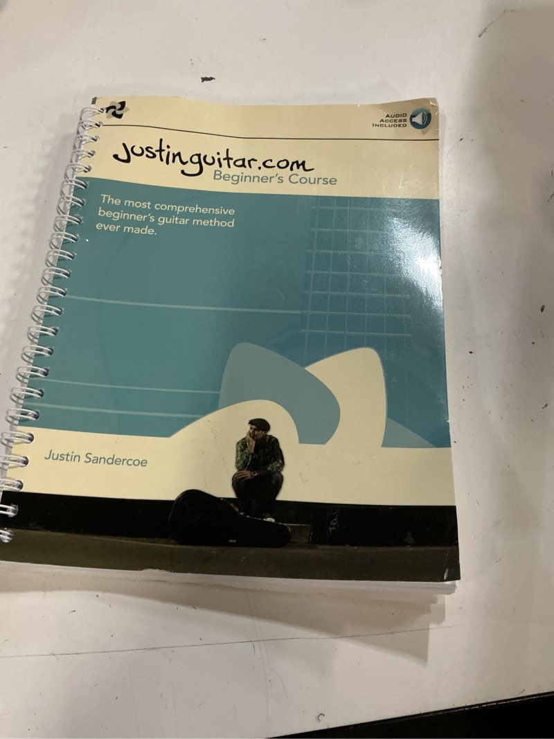 Condition photo showing Good Condition for justinguitar.com - beginner's course (spiral bound book/2-cd pack)