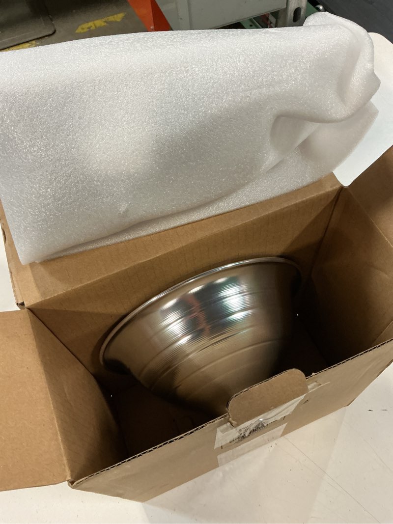 Condition photo showing Good Condition for clamp lamp light with detachable 8.5 inch aluminum reflector, 150 watt e26 socket (no bulb included), 6 foot 18/2 spt-2 cord cord, 2pk