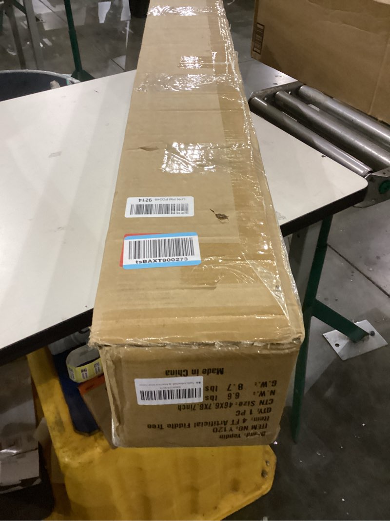 Condition photo showing New/Like New for Artifitial plant