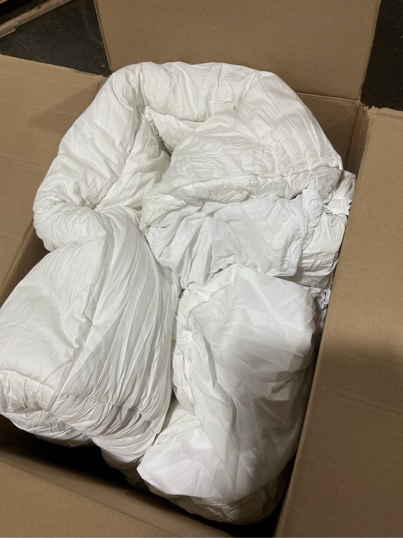 Condition photo showing As Is for (similar too, unsure of size) padded queen mattress protector, breathable waterproof mattress pad cover fitted deep pocket 8\"-21\", soft noiseless mattress cover washable cooling for home hotel bedroom, white queen: 60\"x80\"x18\" diamond - white